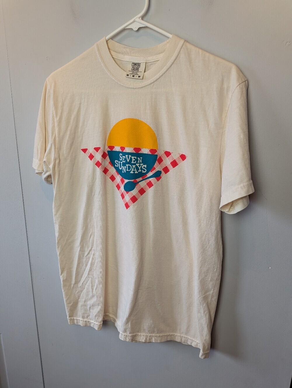 Comfort Colors Men Tee Shirt (Unisex) Size Medium Cream Color 100% Cotton